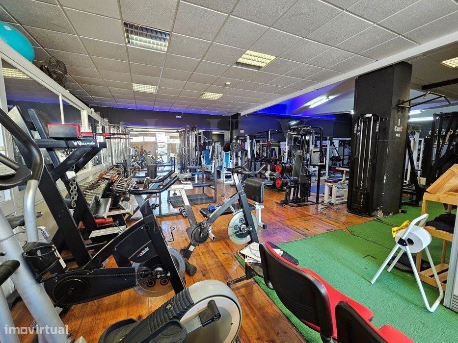 Espaço Comercial Com 220M2 Em Cascais