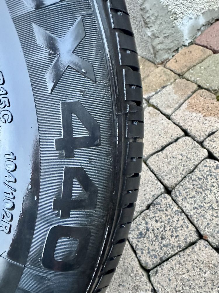 Felga aluminiowa z oponą do przyczepy kempingowej 15’