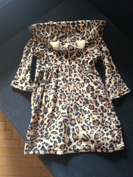 Nowy szlafrok w panterkę z kapturem, rozmiar 110!