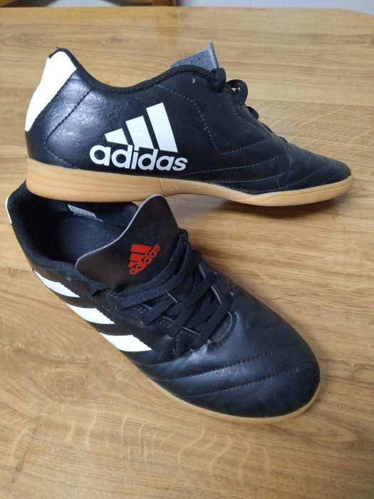 Tenis Adidas em óptimo estado