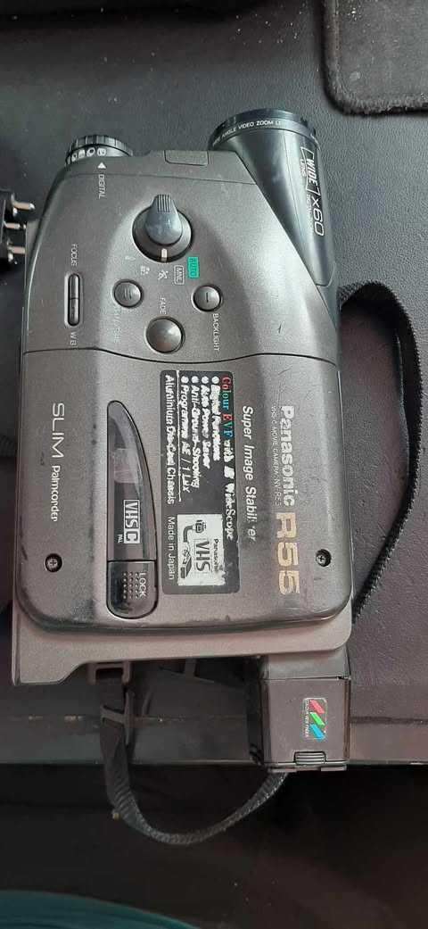 Kamera VHS-C Panasonic uszkodzona