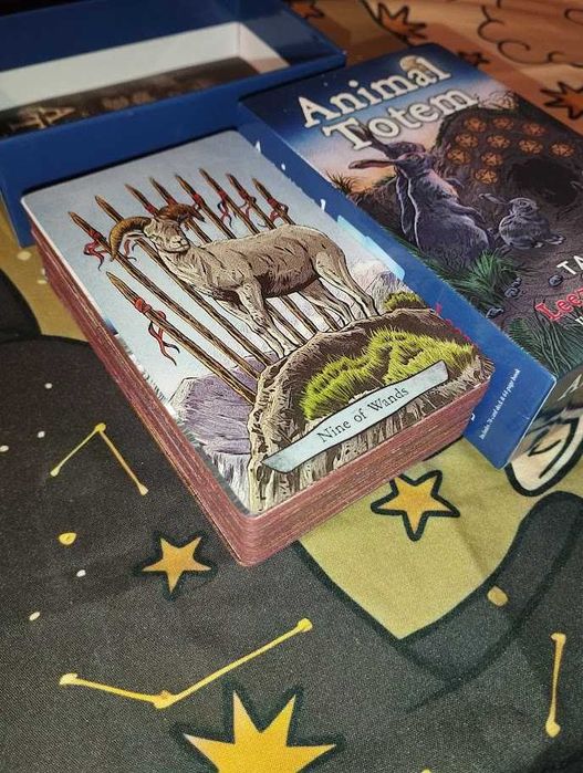 Карти Таро 12*7 в твердих і звичайних коробках, Алі і Тему, стан нових