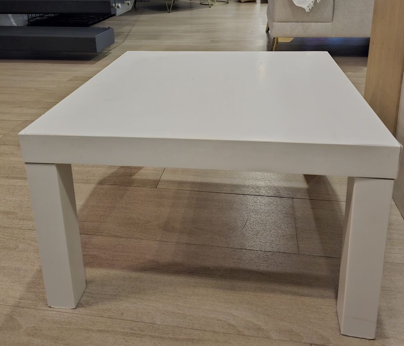 Mesa de centro/apoio ikea