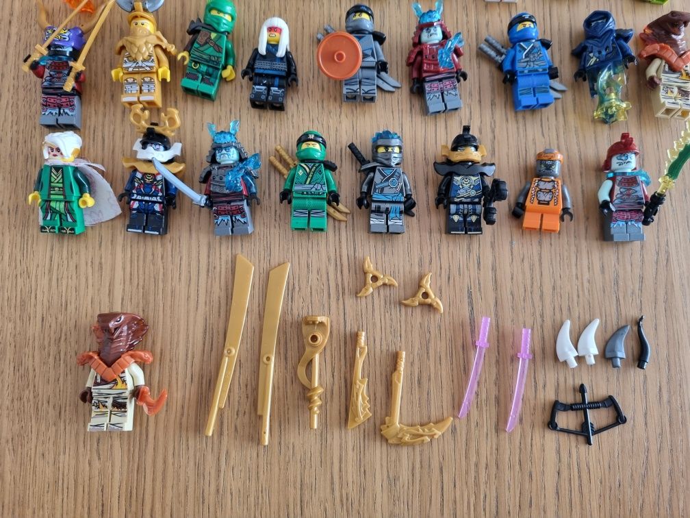 Figurki ninjago, wężony