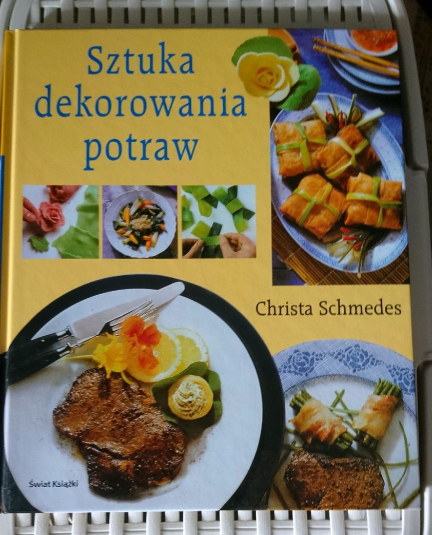 Książka " Sztuka dekorowania potraw "