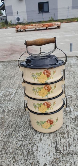 Ceramiczne pojemniki obiadowe zdobione tzw. Czworaki PRL vintage retro