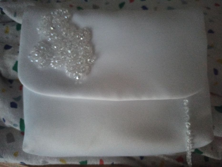 Delikatna sukienka komunijna