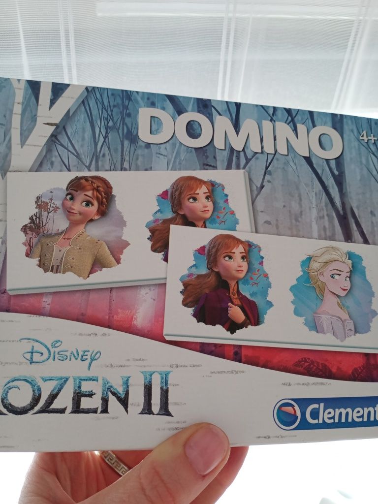 Domino.  Frozen 2