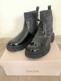 Нові черевички для дівчинки, чорні лакові (22 см), DeeZee, 700 грн.