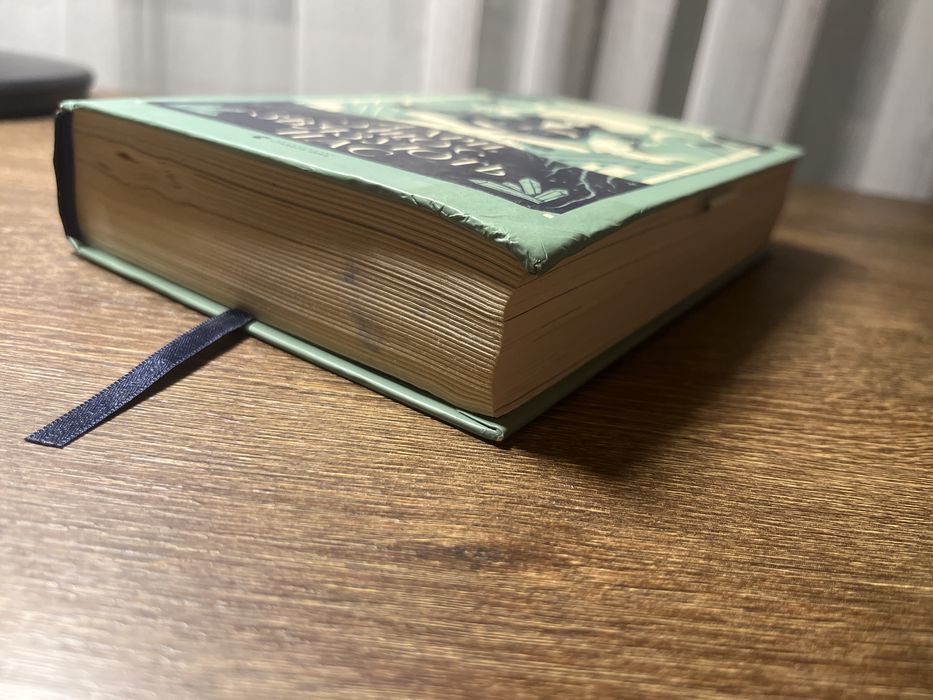 Книга «Дари, що звʼязують нас» Керолайн Оʼдоногʼю