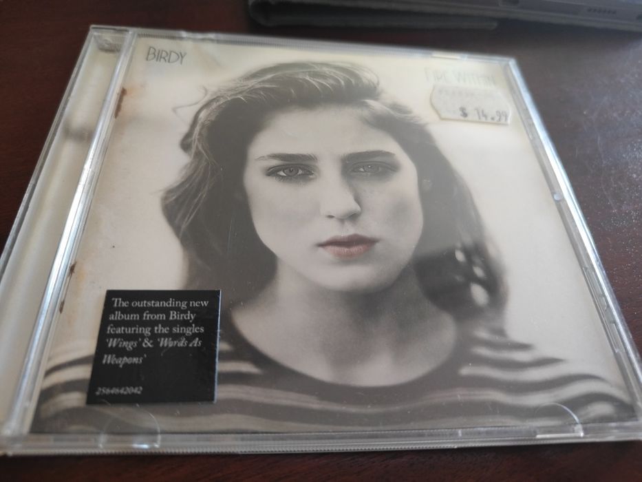 C.D. cantora Birdie