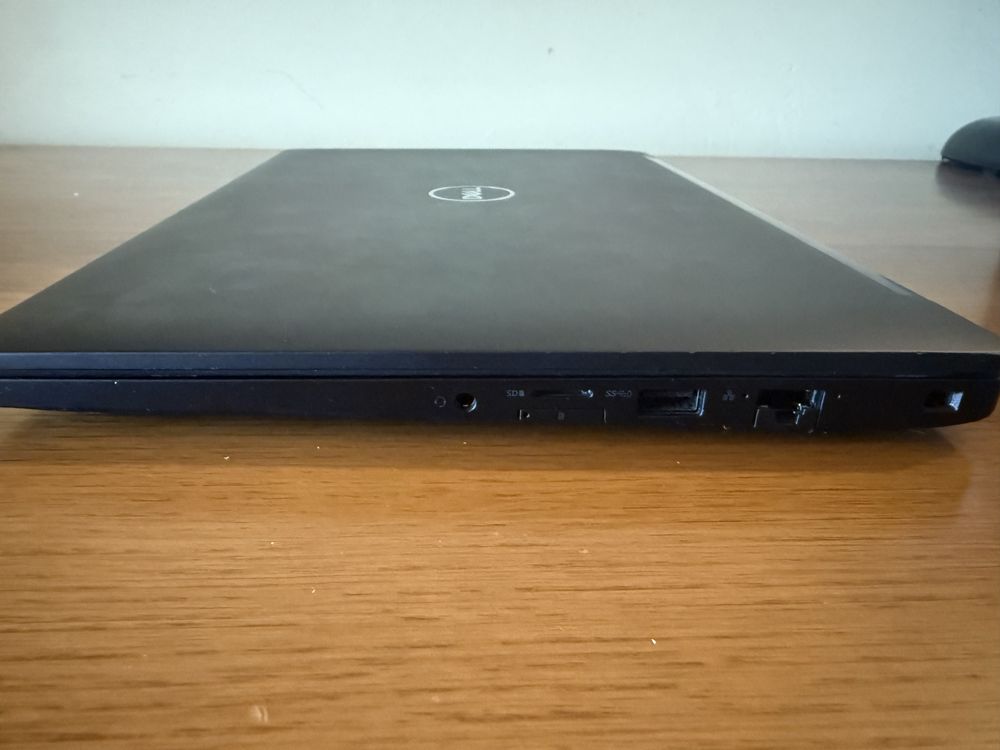 Portátil Dell Latitude 7490