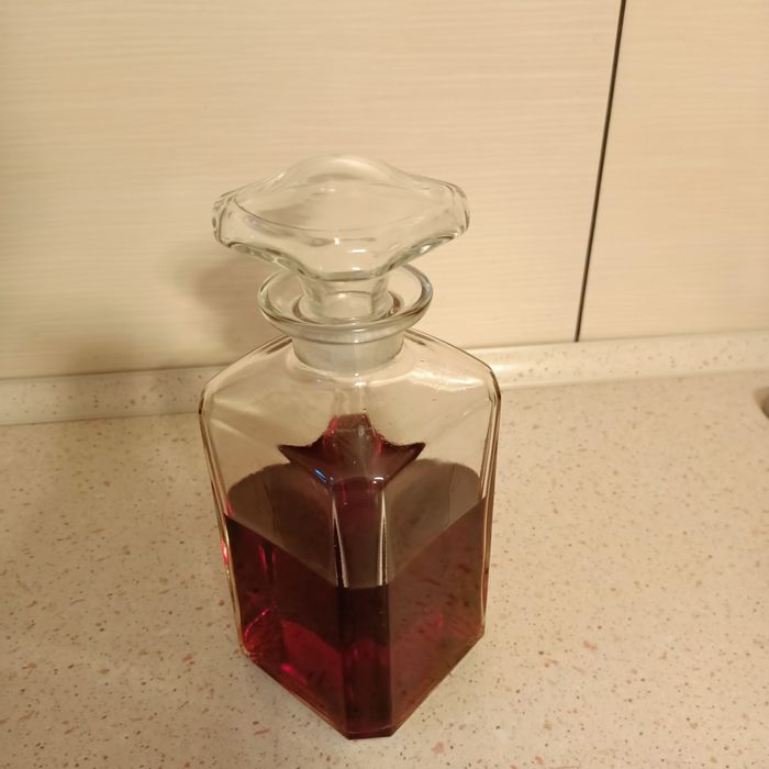 Karafka szklana ok 750 ml