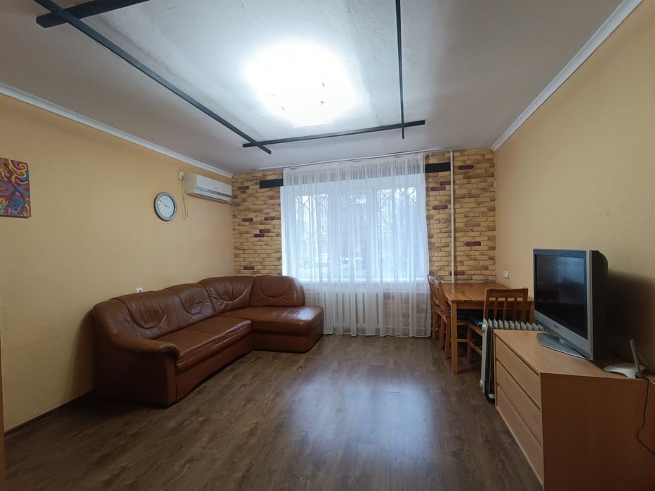 Сдам 2к квартиру  пр Поля низ Пушкина