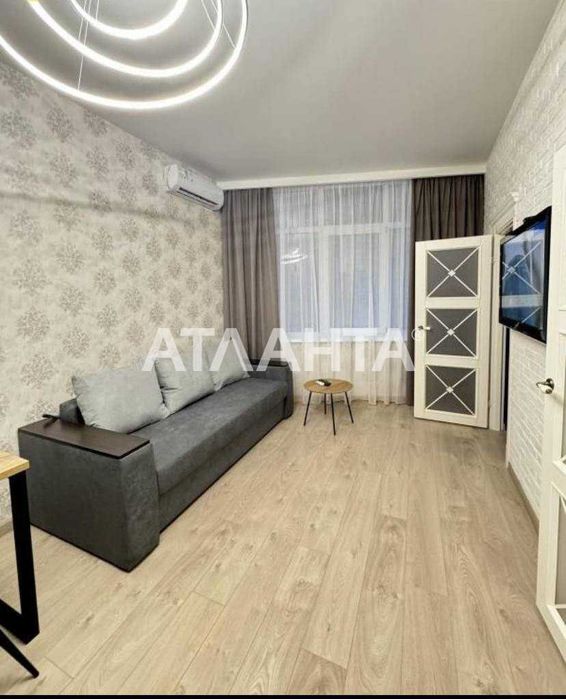 2-комнатная квартира с ремонтом в ЖК «Париж» на Французском бульваре