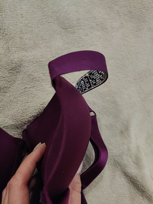 Комлект білизни Victoria's Secret оригінал зі стразами 32С