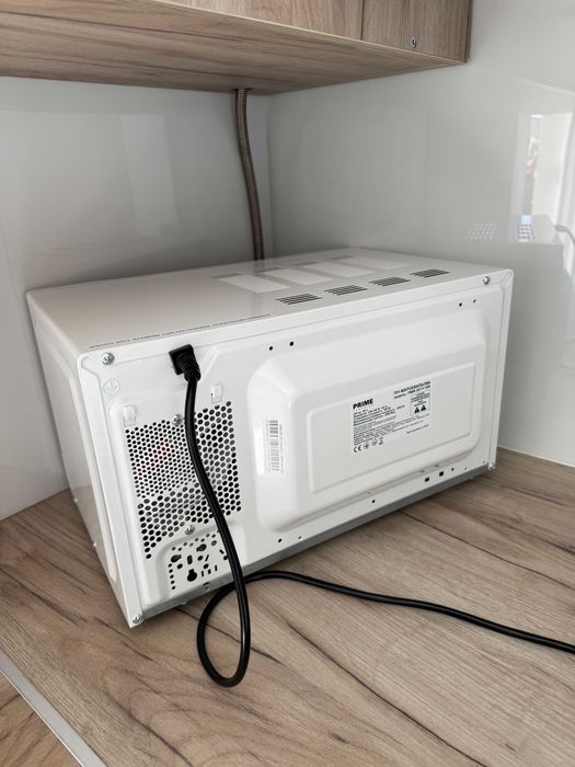 Мікрохвильова піч Prime Technic PMW 20711 KW | Ідеальний стан, як нова