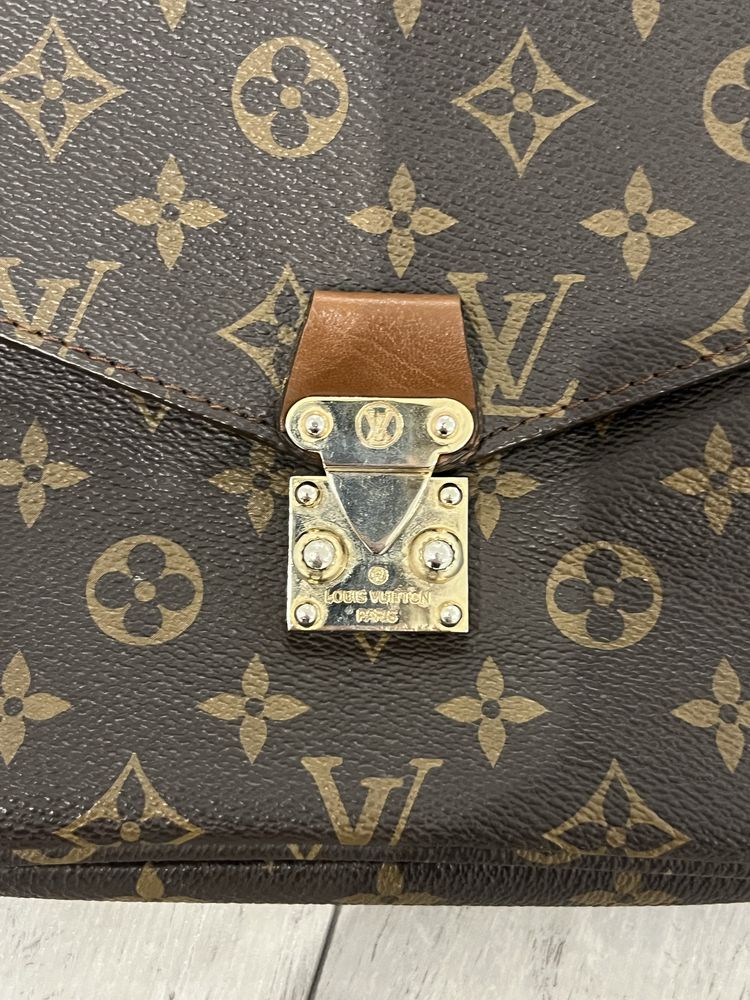Сумка Louis Vuitton