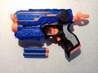 Бластер Nerf на резиновых патронах