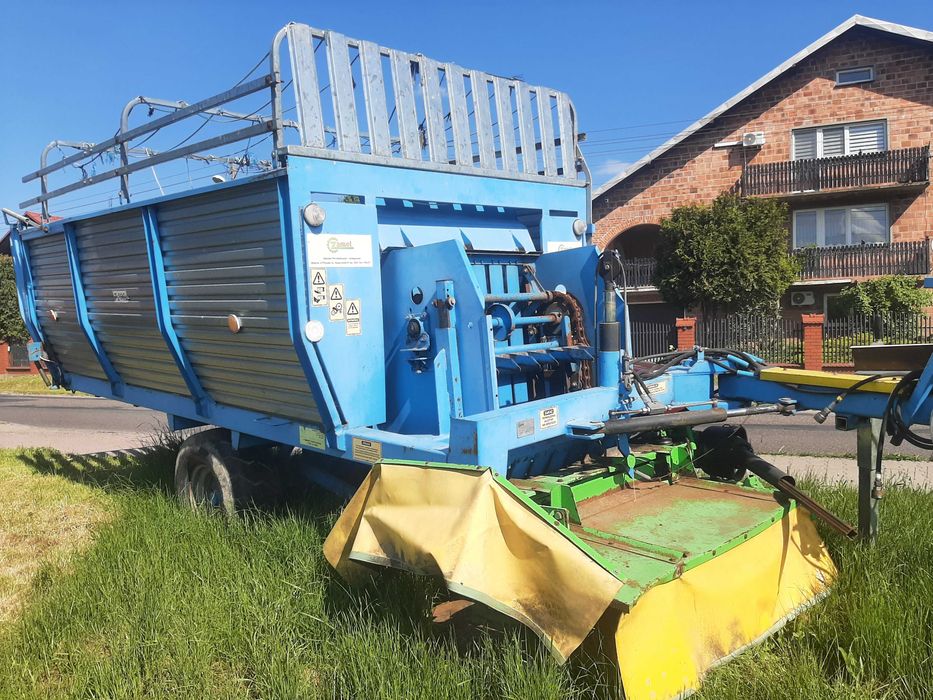 Przyczepa samozbierająca, kosząca