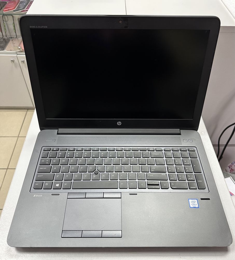 Ігровий ноутбук HP ZBook 15 G4 i5-7440HQ (4 ядра) DDR4 32GB SSD 512GB