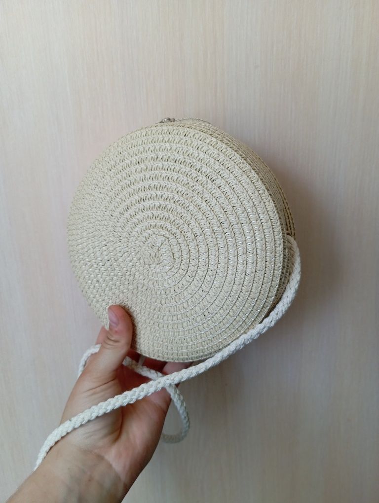 Жіноча плетена сумка