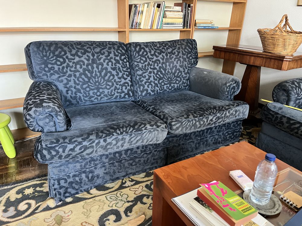 Dois Sofas vintage muito confortaveis