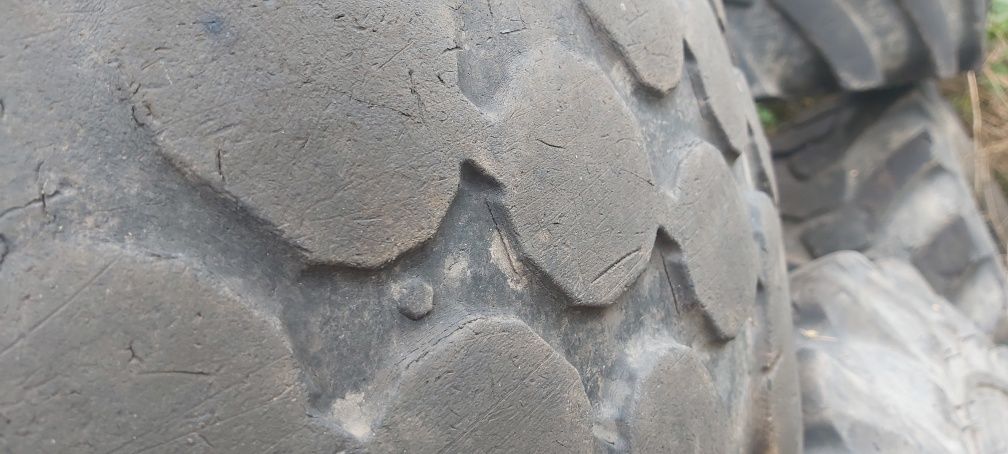 Opony Michelin 12.5/80 R 18