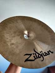 Prato Crash Zildjian K Dark Thin 17'