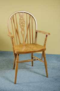 krzesło drewniane Windsor