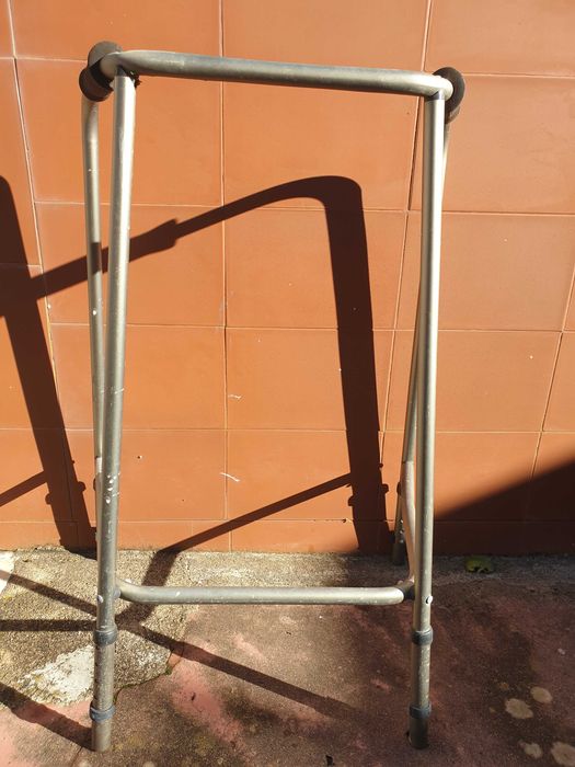 Andarilho para idosos