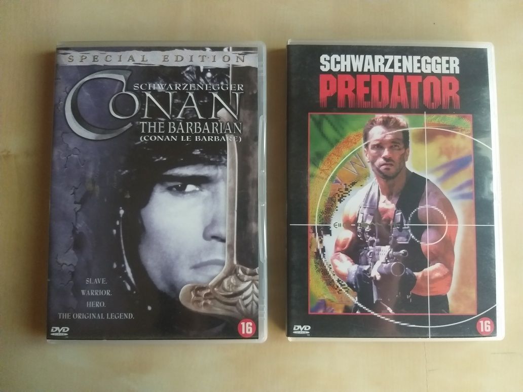 SCHWARZENEGGER Predador e Conan