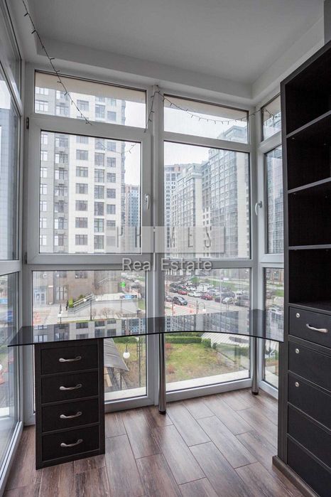 Продаж 3к квартири, Новопечерські Липки, вул. Верхогляда 11