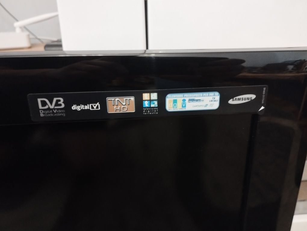 Telewizor Samsung 32 LCD