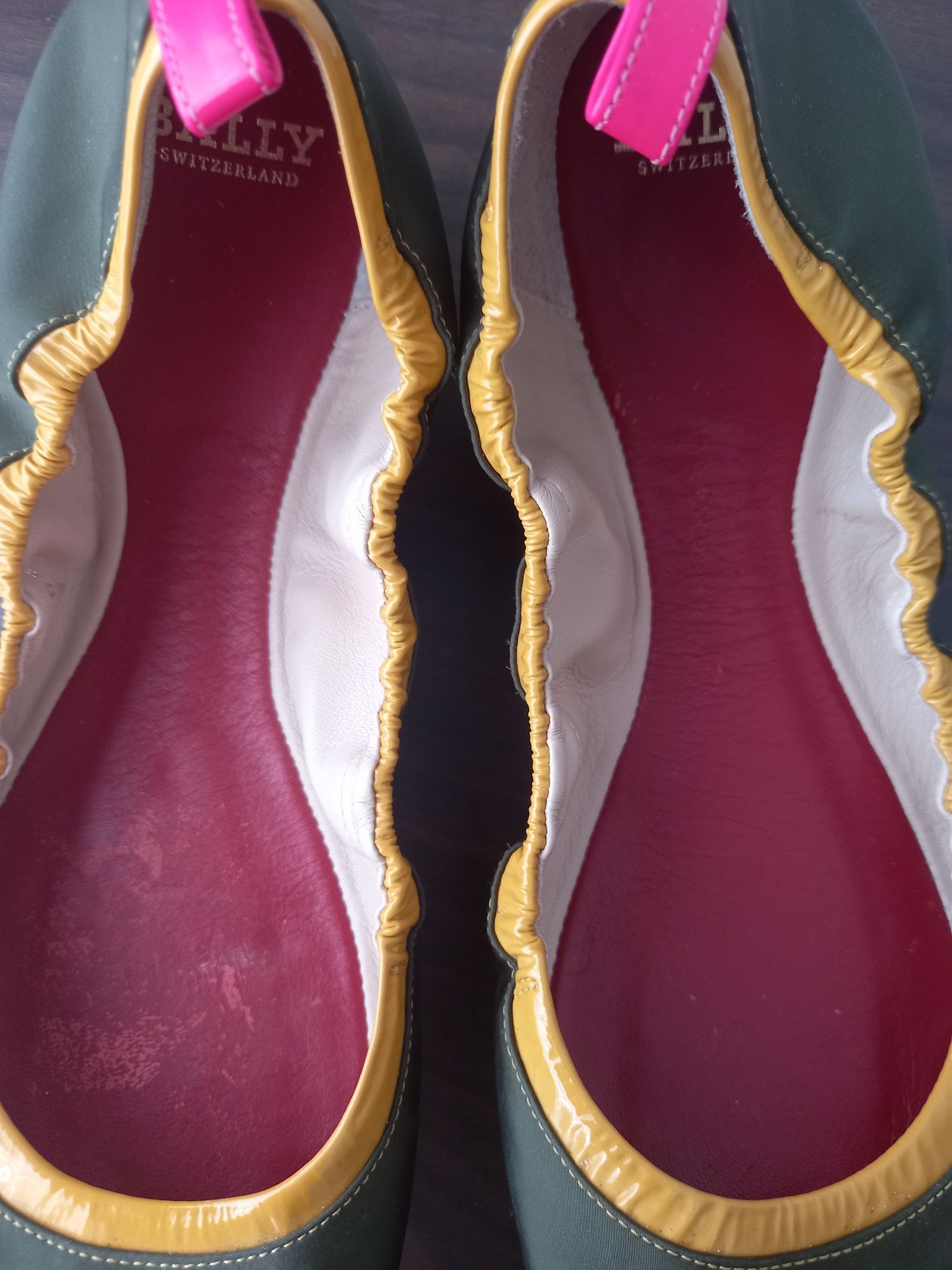 Bally шкіряні балетки туфлі мокасини 39 р