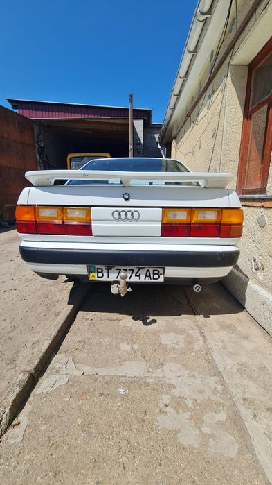Audi 100 під відновлення