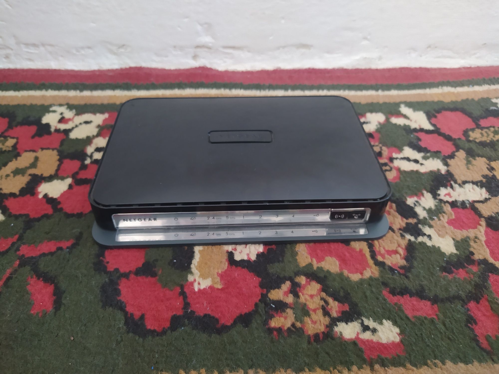 Router NetGear WNDR4300v1 N750