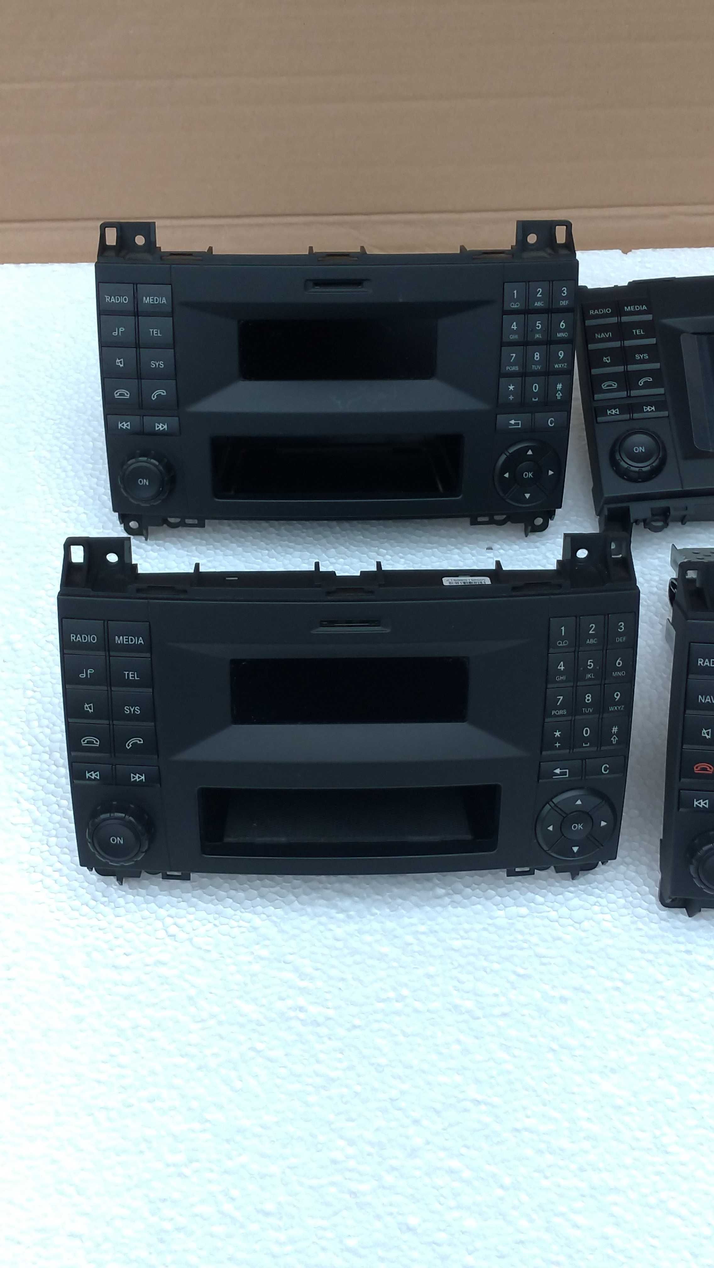 Autoradio Original Mercedes Sprinter W906, Vito W447,639, VW Crafter.