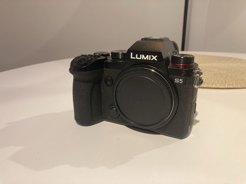 Panasonic Lumix S5 (1st Gen) — під ремонт або на запчастини