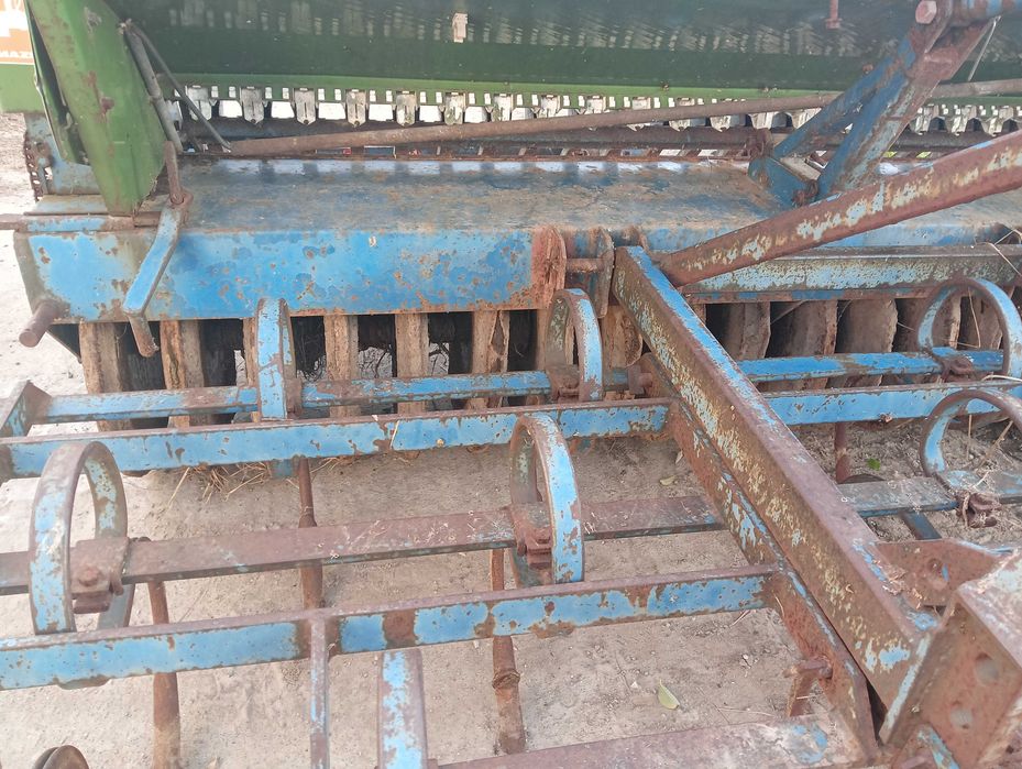 Siewnik talerzowy agregat uprawowo siewny szerokość 2,5m