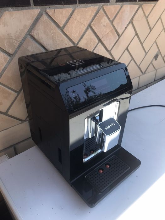 Кавова машина привезена з Німеччини