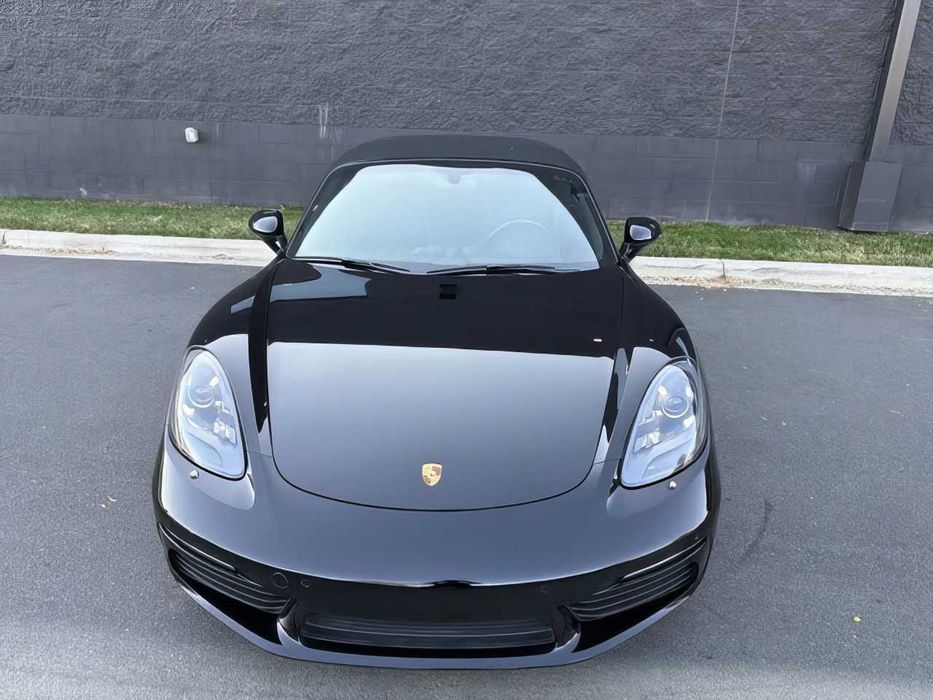 Porsche 718 Boxster S      2017