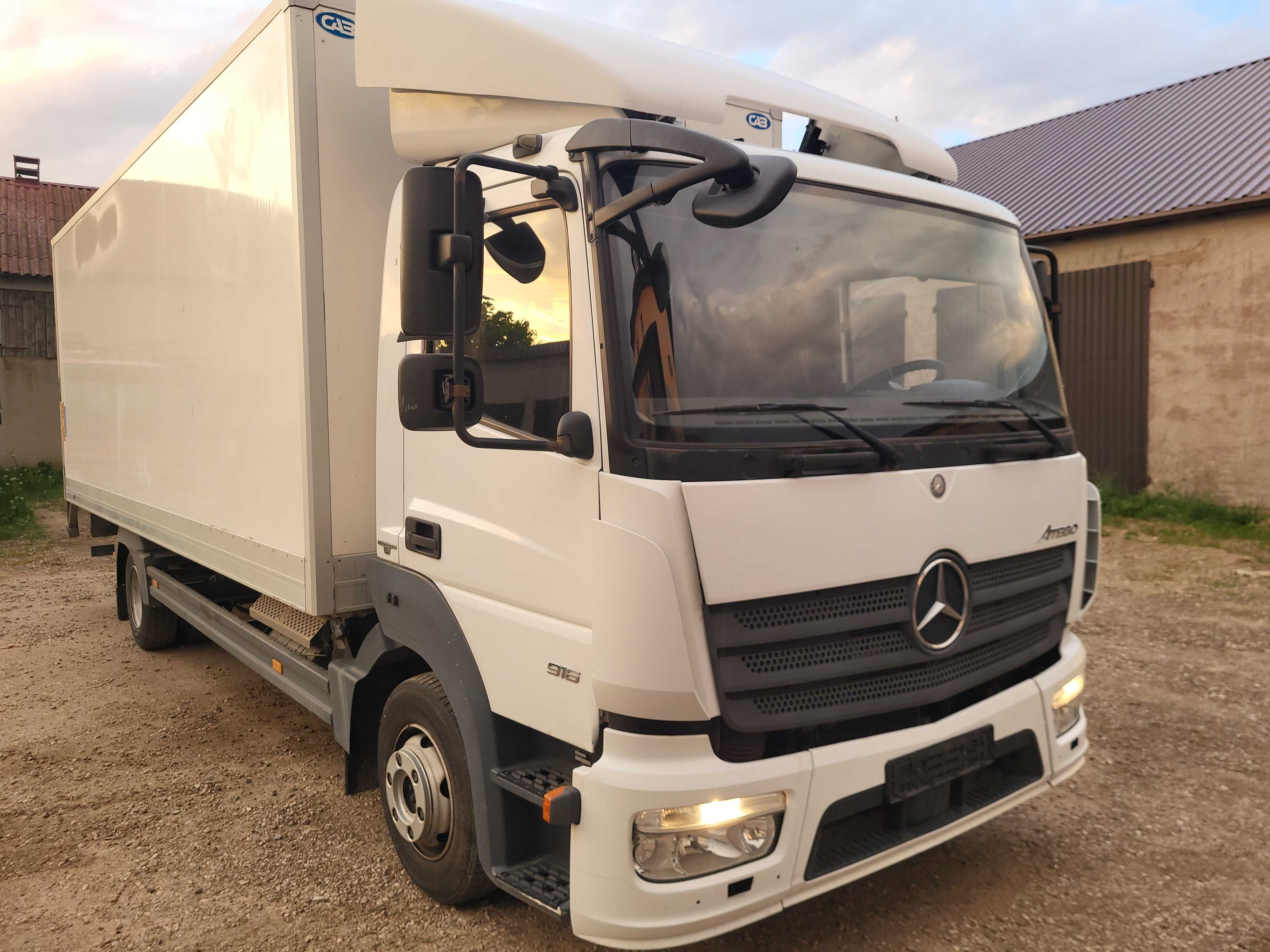 Mercedes Atego  3800kg ładowność izoterma