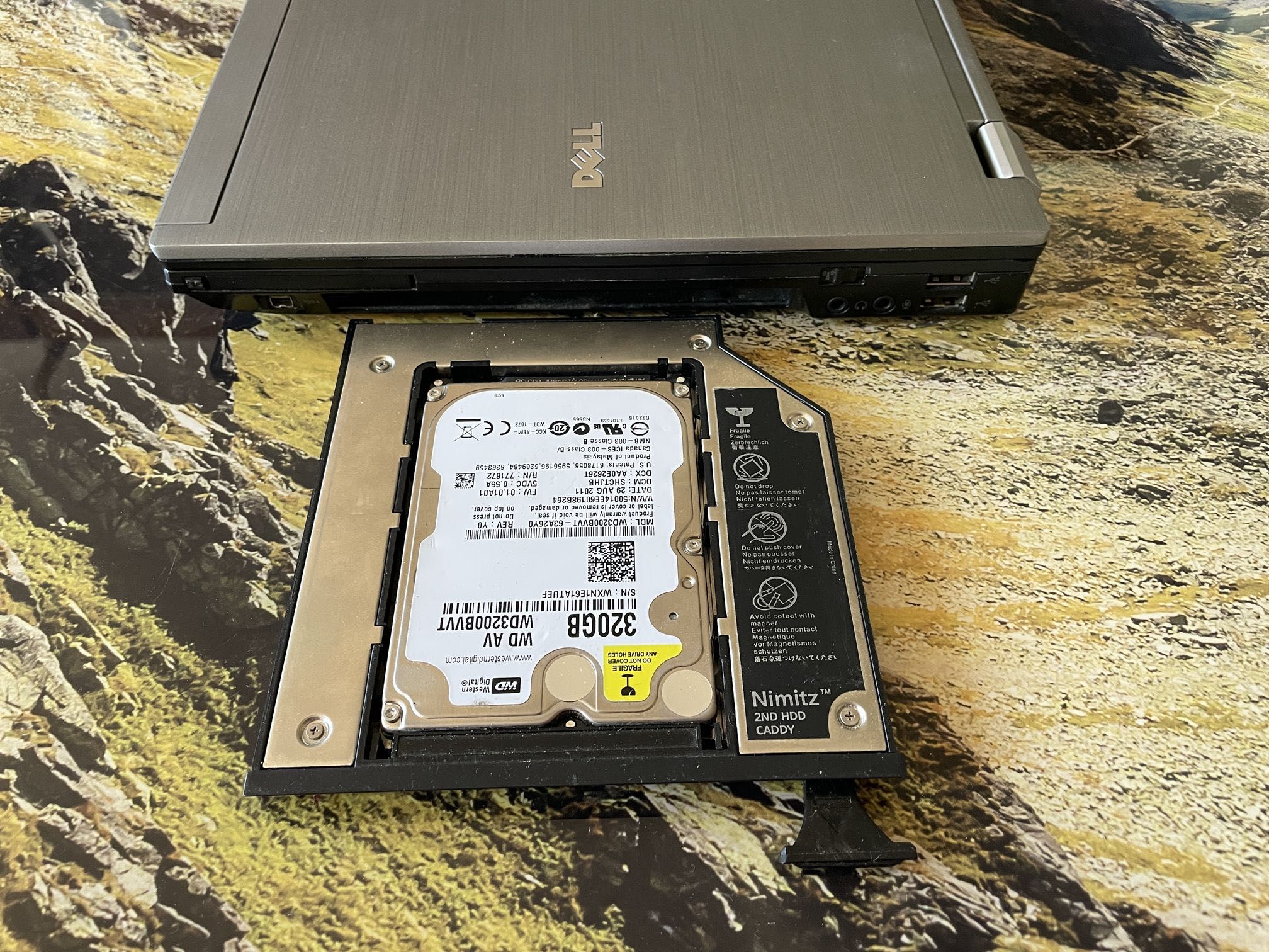 Dell Latitude E6410 i7-640M 8GB nVidia NVS 3100M 120GB SSD + 320GB HDD