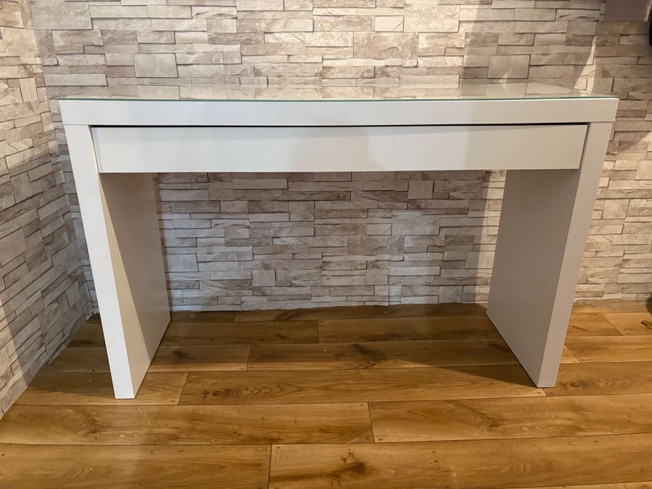 Biała toaletka IKEA