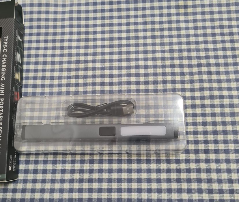 Lanterna multiusos recarregável