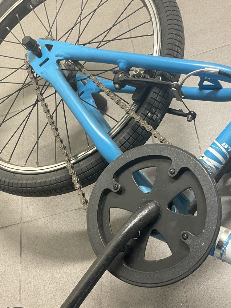 Bicicleta bmx BTWIN azul