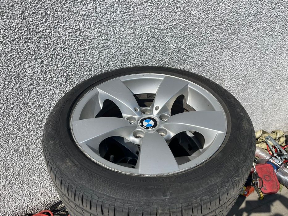 Felgi z oponami  R17 BMW