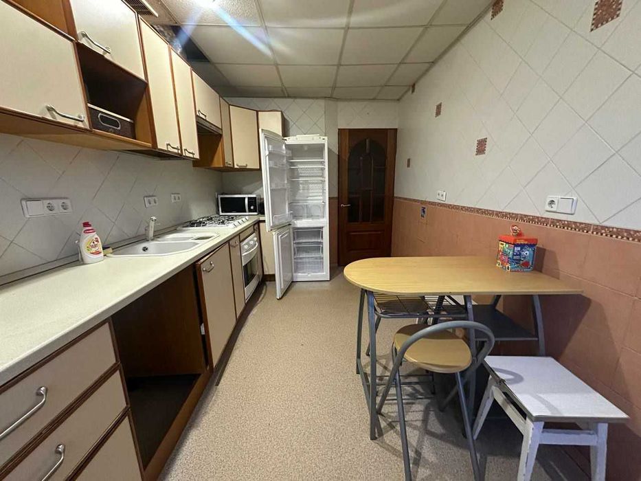 4к по вул.Копилівська 65. Куренівський парк, Дорогожичі, Почайна