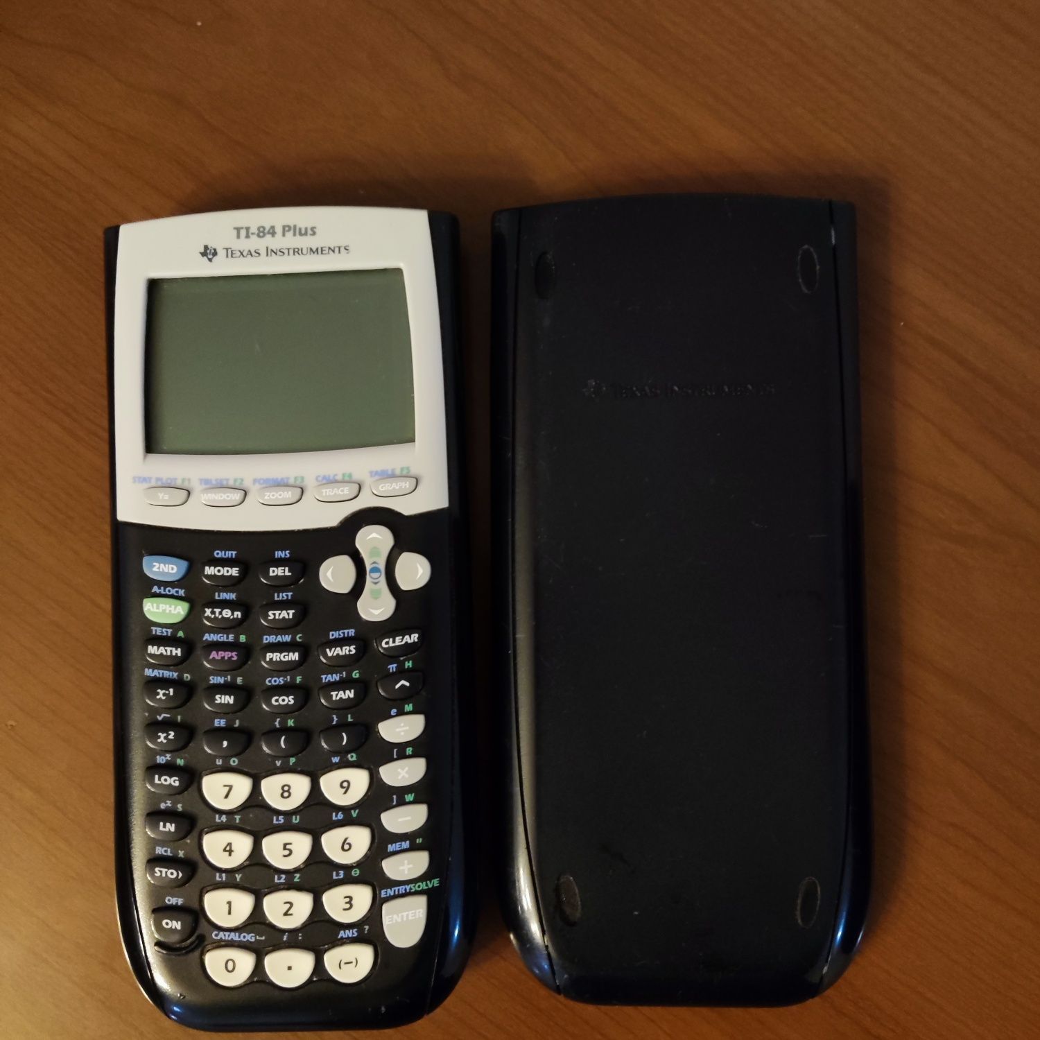 Calculadora Gráfica TEXAS TI-84 Plus